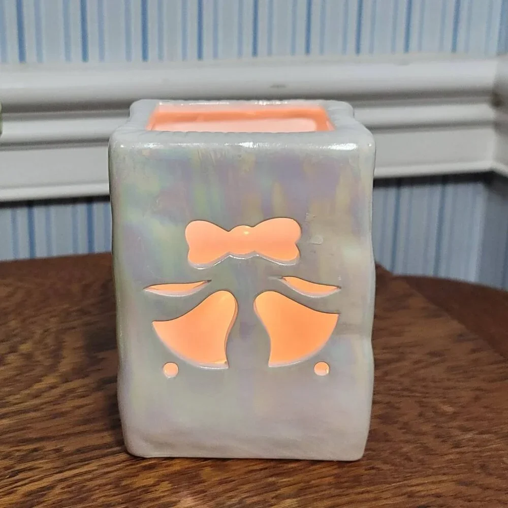 Vintage White Iridescent‎ Ceramic Tealight Candle Holder - Wedding Bells w/Bow